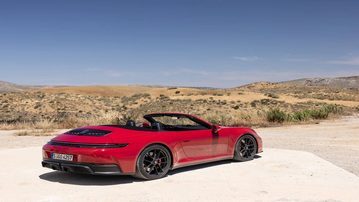 Why 2 Seater Sports Cars USA Still Rule